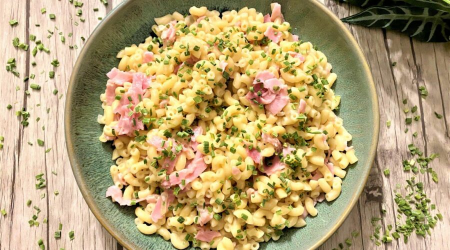 Risotto de coquillettes  au jambon et maroilles – œuf sur  le  plat